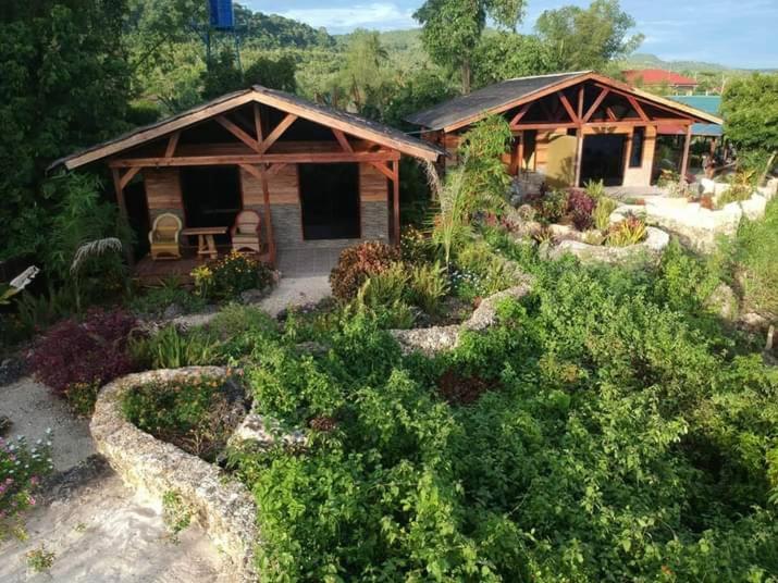 Jungle Of Peace Resort Siquijor Exterior photo